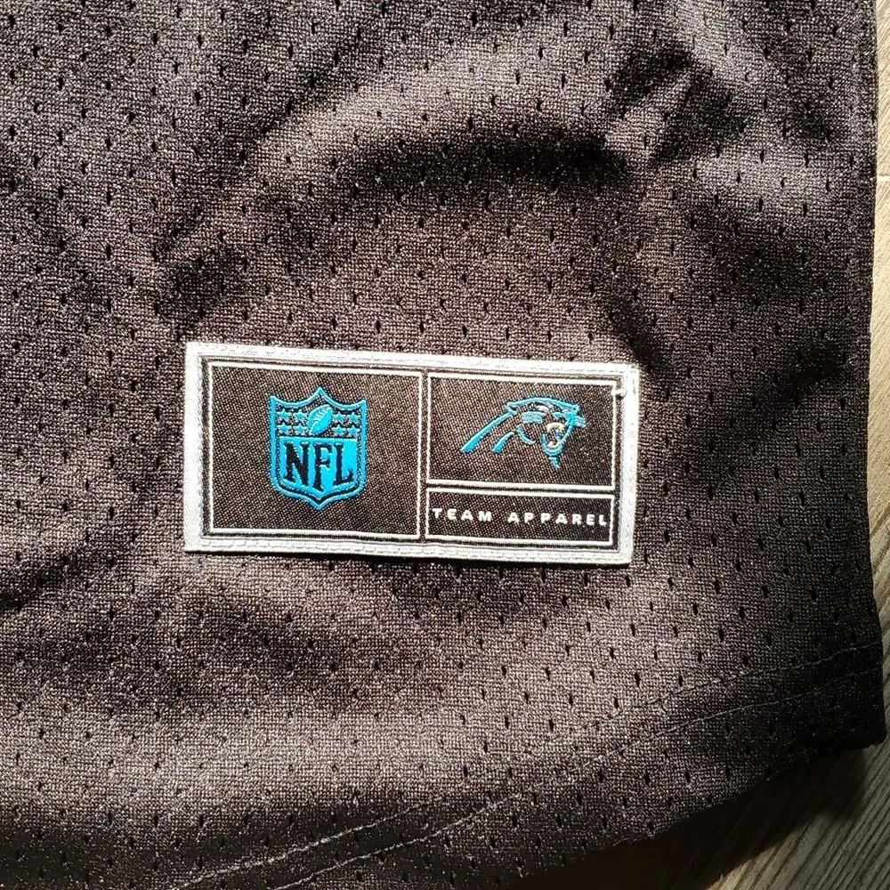 NFL Carolina Panthers Jersey Size Medium 10/12